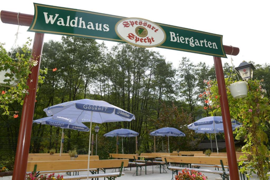 Hotel Waldhaus Mespelbrunn Esterno foto