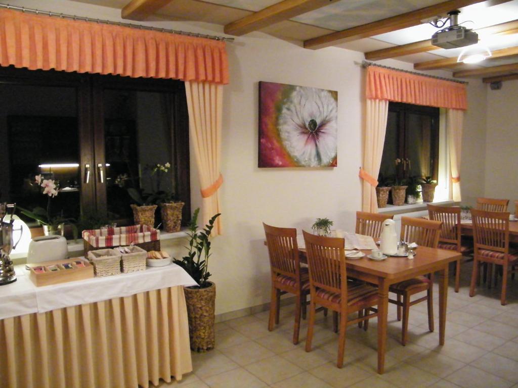 Hotel Waldhaus Mespelbrunn Esterno foto